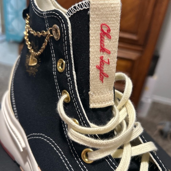 Size 8.5 Women’s - Picture 3 of 9